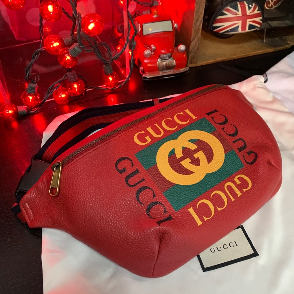 NEW AUTH Gucci Print RED Large leather belt bag